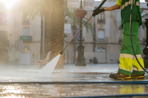 Best Gas Station Cleaning  in Holtsville, NY
